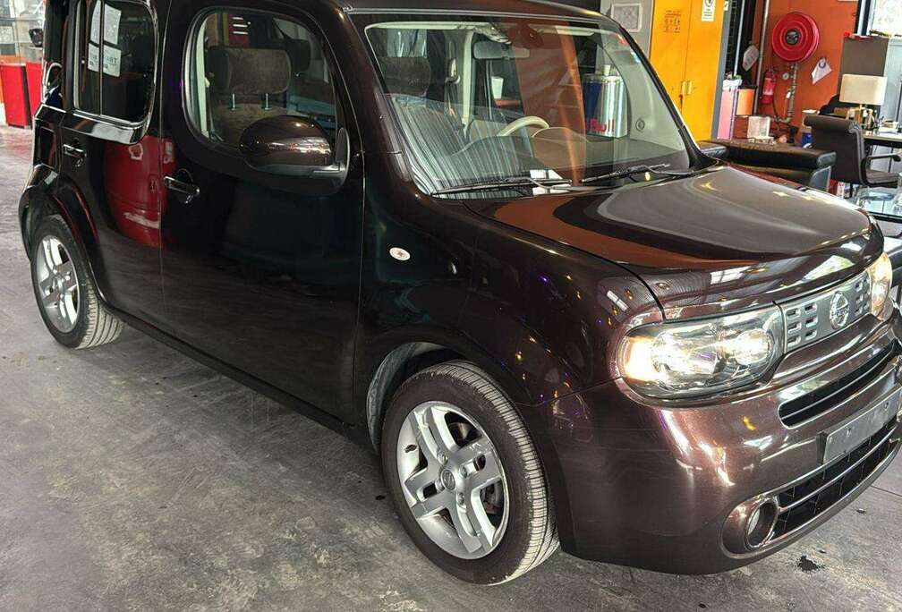 Nissan 1.6 - AUTOMATIQUE - A/C - TOIT PANO - BLTH - CD - AUX