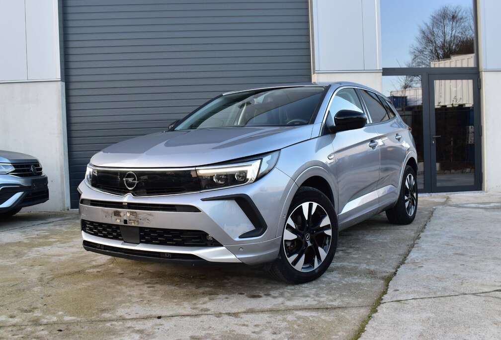Opel Hybrid4 PlugIN 300 AWD Ultimate *Face-Lift*
