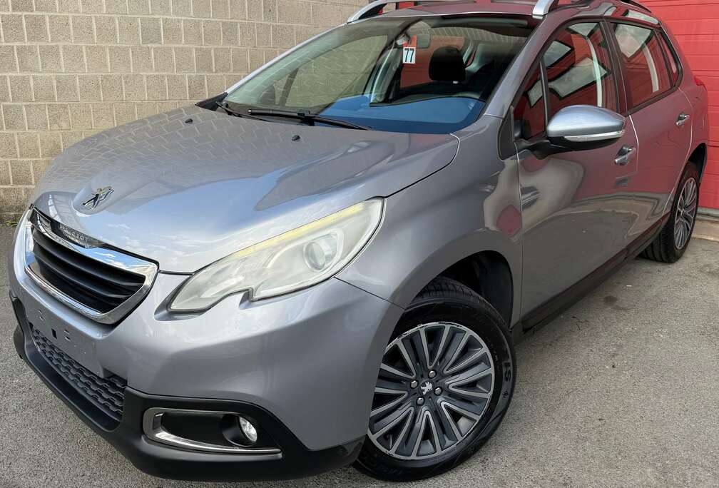 Peugeot 1.2i PureTech Active S + CLIM