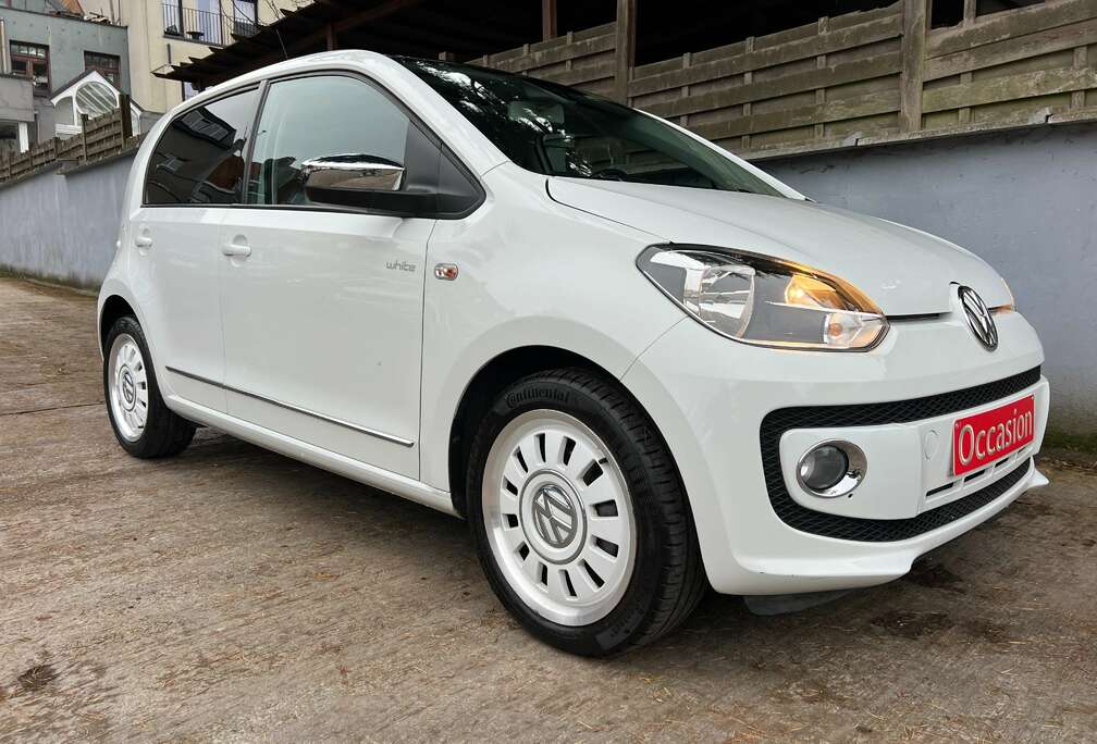 Volkswagen 1.0i White up 5 porte (airco gps pdc etat neuf)