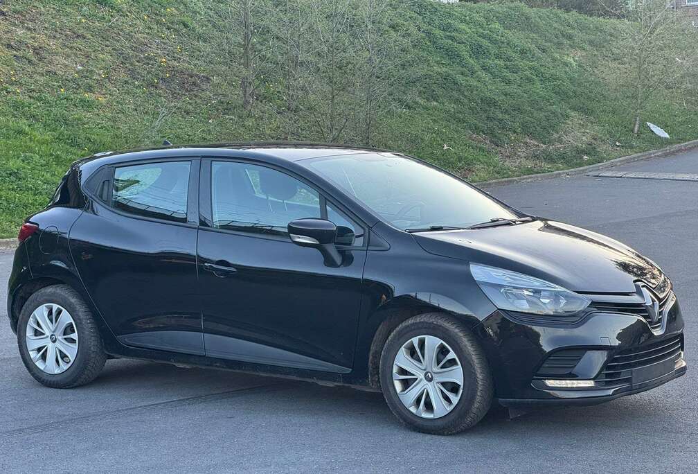 Renault Clio 0.9 TCe ( Accident Cote Droit )