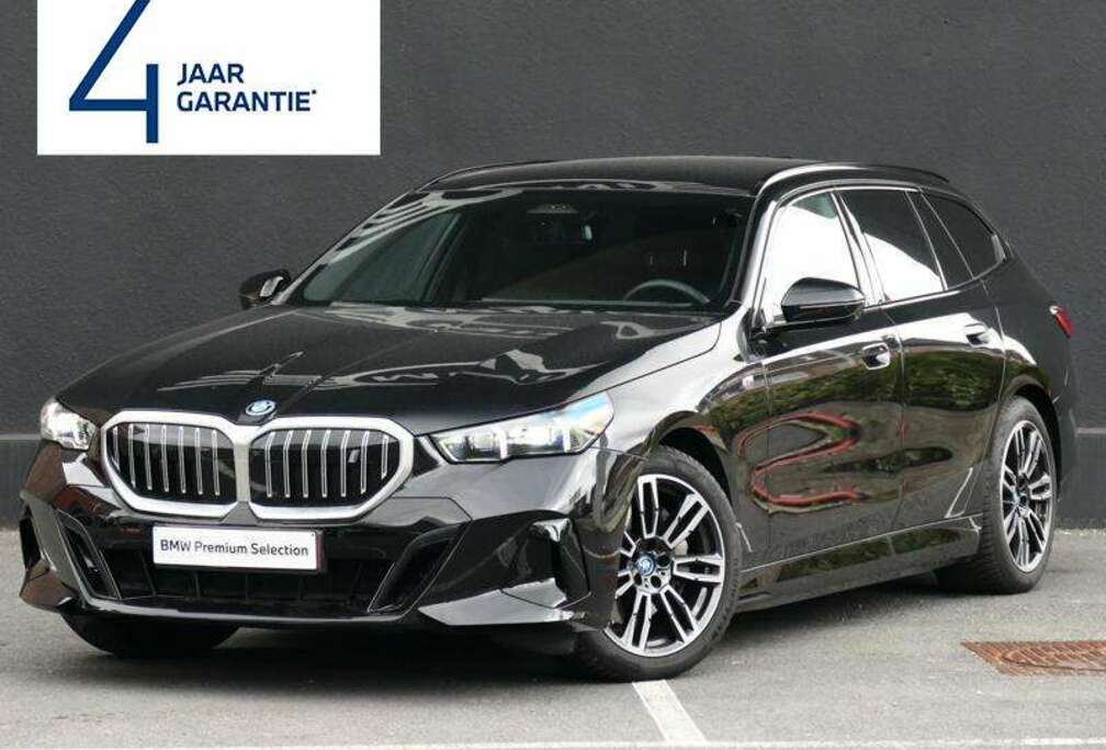 BMW eDrive40 Touring M Sport