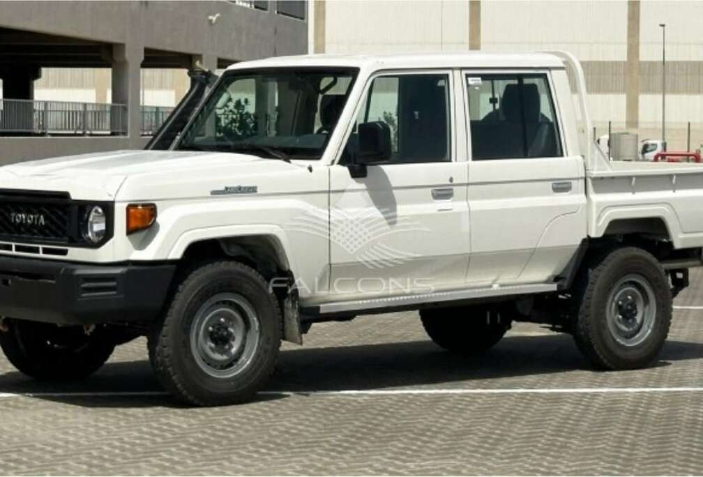 Toyota HZJ 79 DC 4.2L DSL 6 CYL NW 2025 EXT OUT OF EU