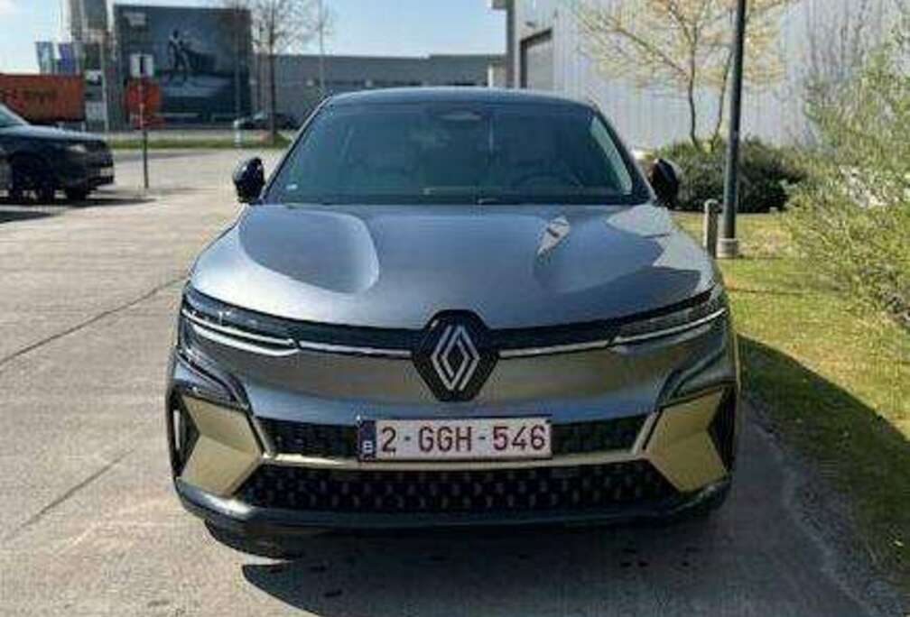 Renault e-Megane E-Tech 60 kWh Iconic R220 Optimum charge