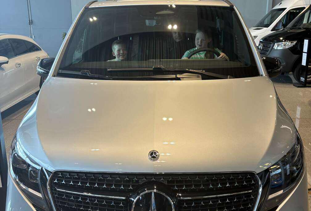 Mercedes-Benz d MWB Exclusive (EU6AP)