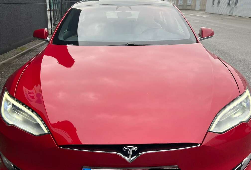 Tesla Model S Long Range +