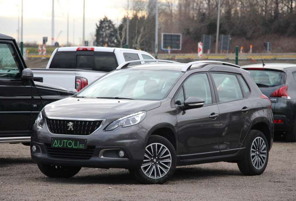Peugeot 2008 1.2i - 1 Jaar Garantie
