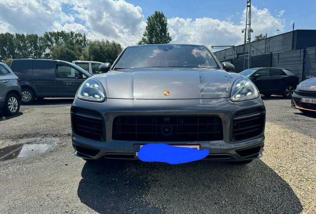 Porsche 4.0+Bi-Turbo+V8+GTS+Tiptronic