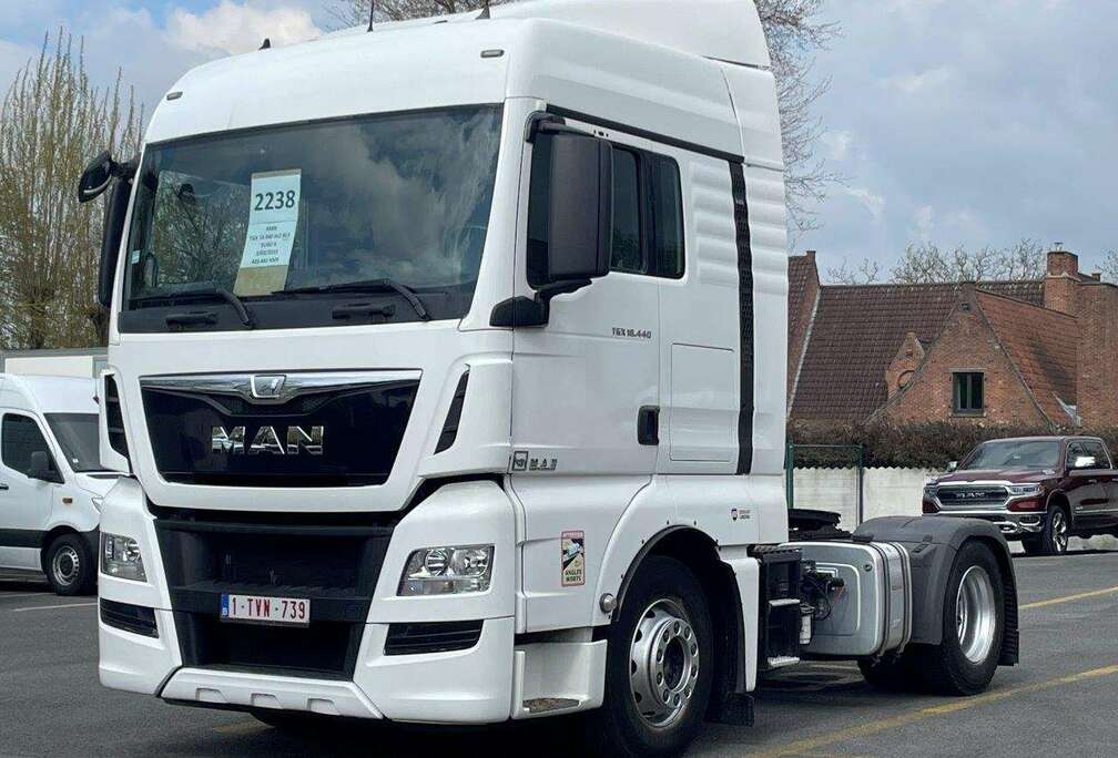 TGX 18.440 - 24.000€ex BTW - Leasing 902€/M