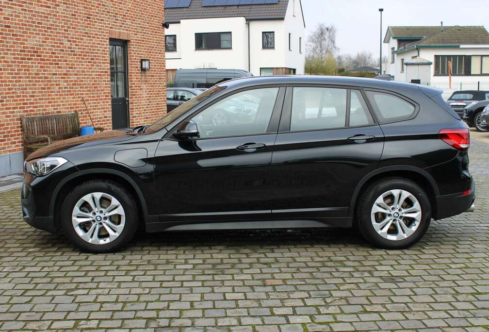 BMW PHEV 1.5iA xDrive25e