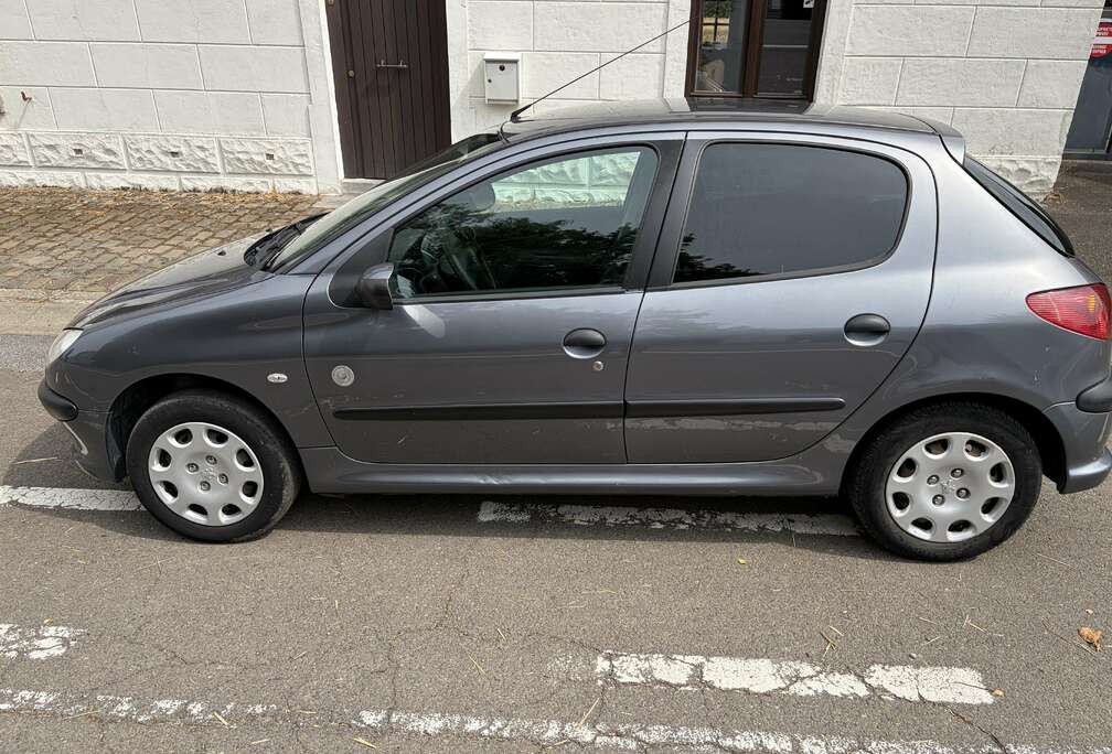 Peugeot 75 Petit Filou