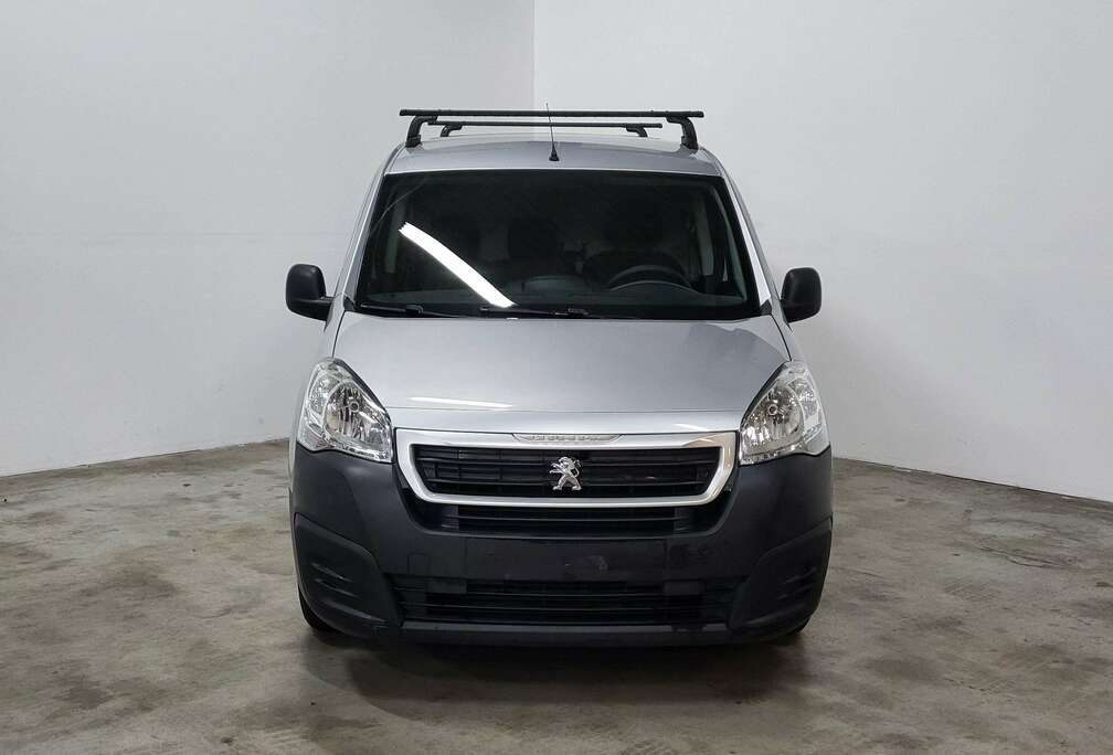 Peugeot 1.6 BlueHdi * AIRCO * 3 PLACES * 7500€ + TVA *