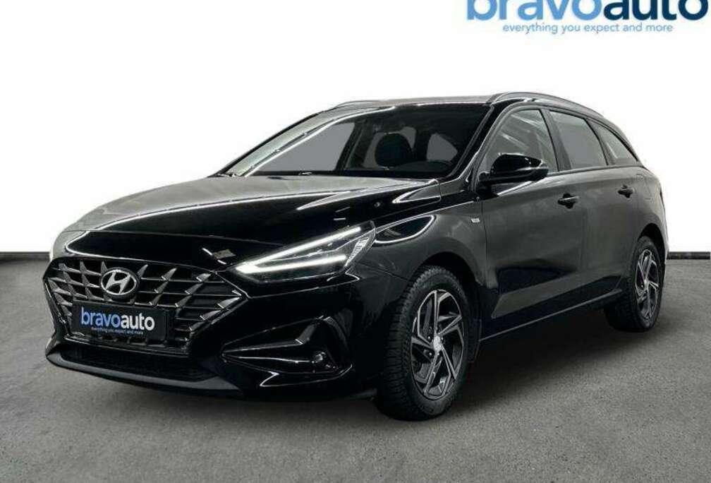 Hyundai SW MHEV AT Comfort | winter pack + winter tyres