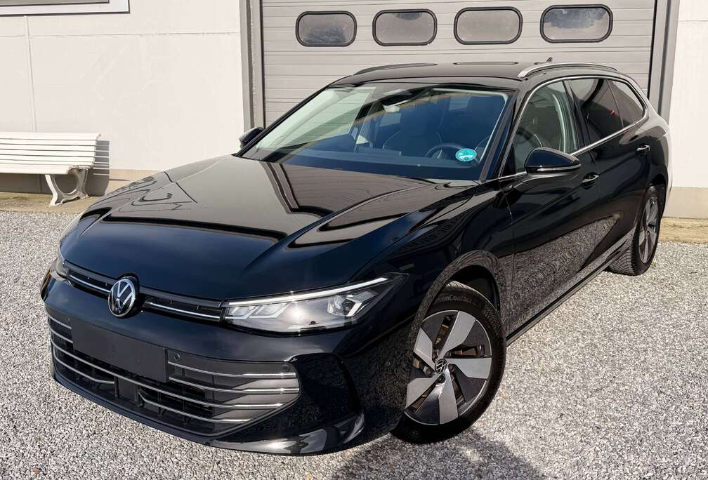 Volkswagen 1.5 eTSI 150PK DSG // 360° // Trekhaak // ERGO seats // Massage