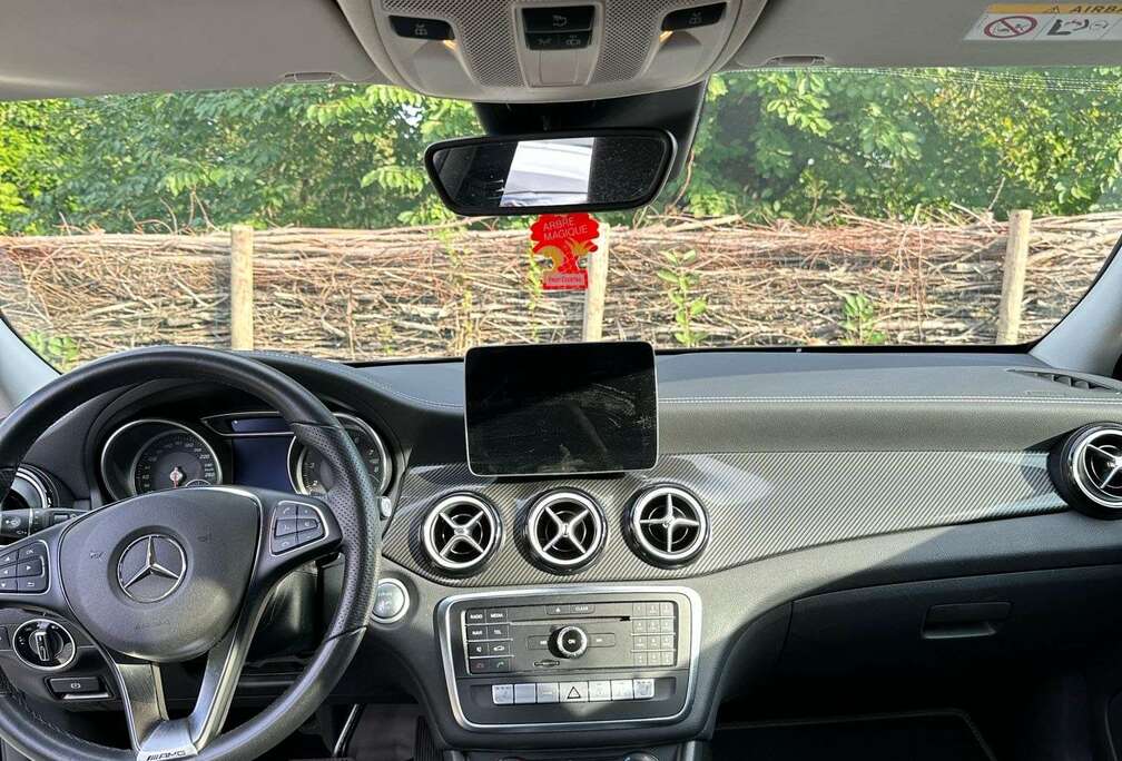 Mercedes-Benz Shooting Brake 7G-DCT AMG Line