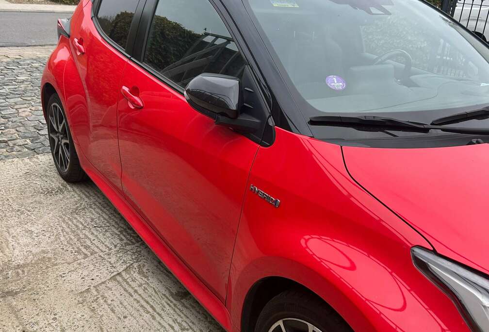 Toyota Yaris Hybrid 1.5 VVT-i Premiere Edition