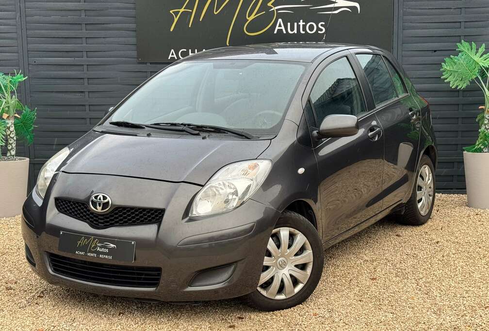 Toyota Yaris 1.3i */* BOITE AUTO+CLIM+1er Proprio */*