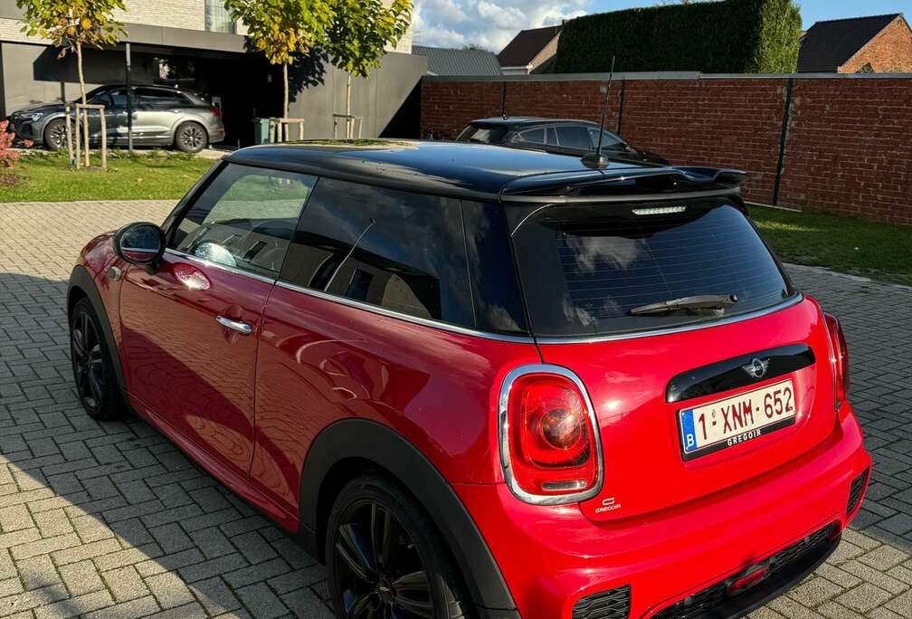 MINI Seven