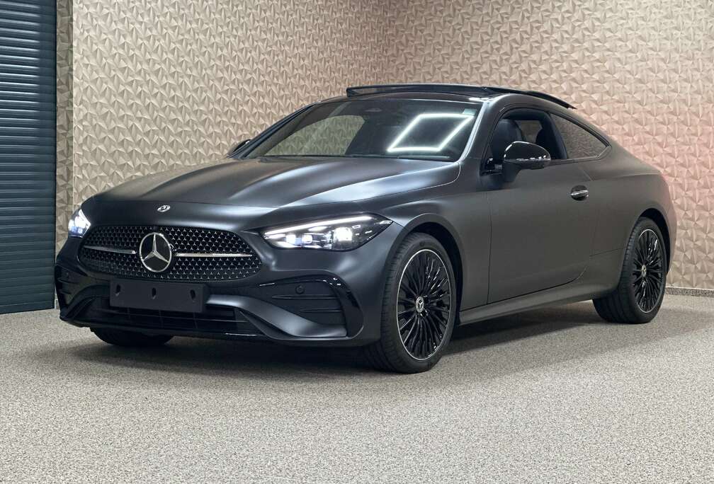 Mercedes-Benz Coupé 4-Matic AMG Line MY24