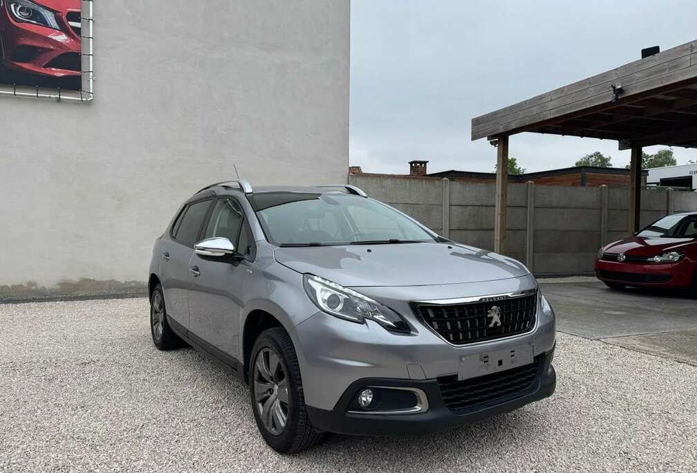 Peugeot 2008 1.2i PureTech Active S