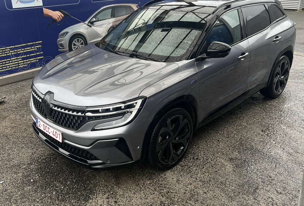 Renault iconic esprit Alpine E-Tech full hybrid 200