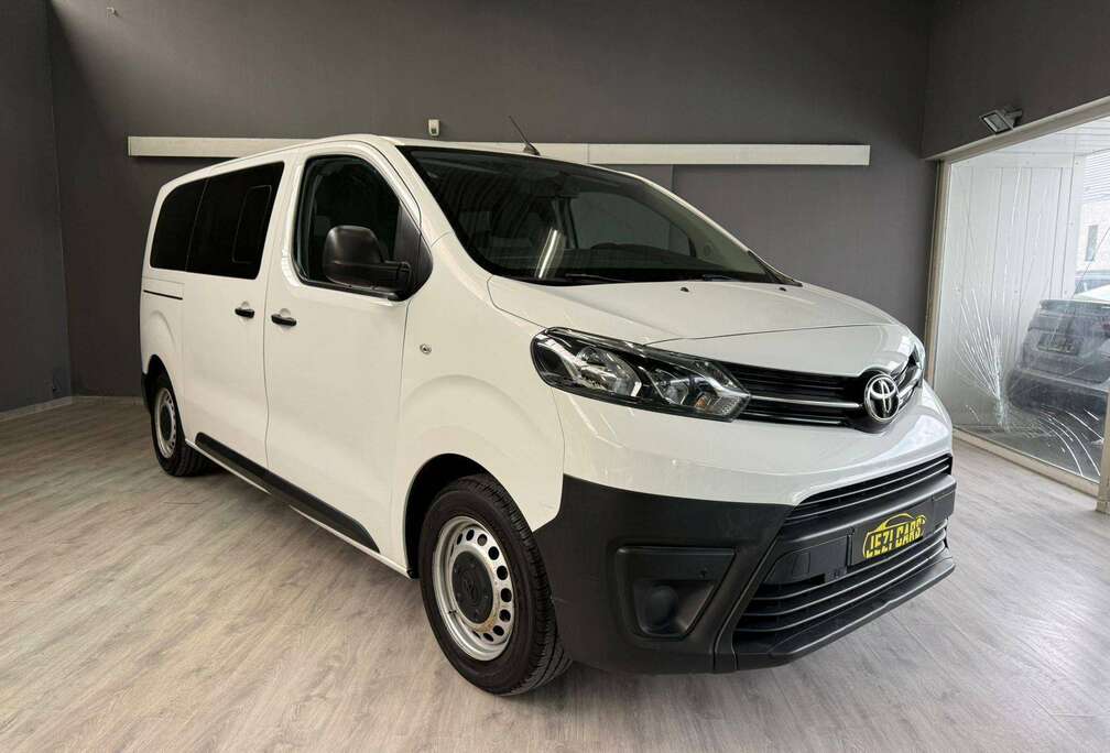 Toyota 1.6 D-4D Compact Active