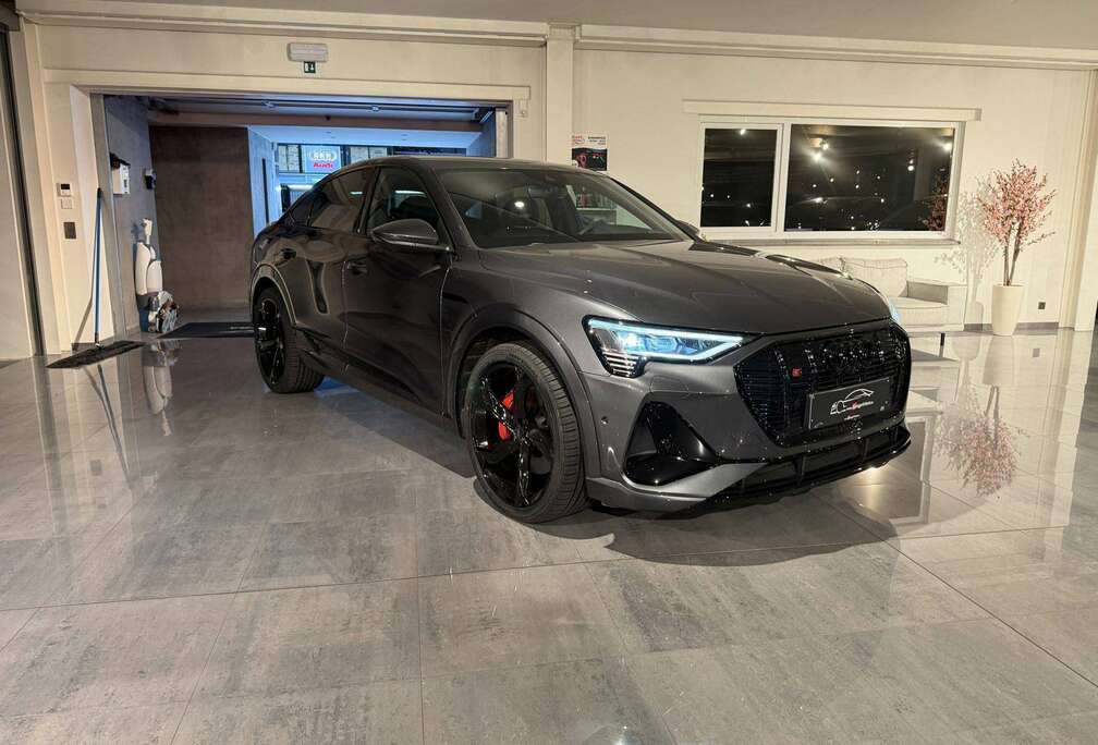 Audi Q8 Sportback e-Tron 95 kWh 55 QUATTRO * 3x S-LINE * LED * BLACK PACK+ * 22\