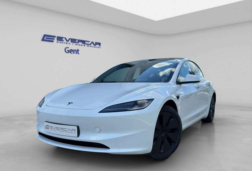 Tesla Model 3 64 kWh RWD Standart Range Premium