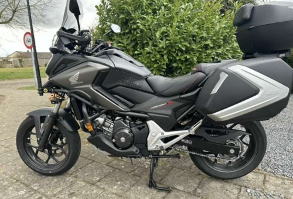 Honda X DCT