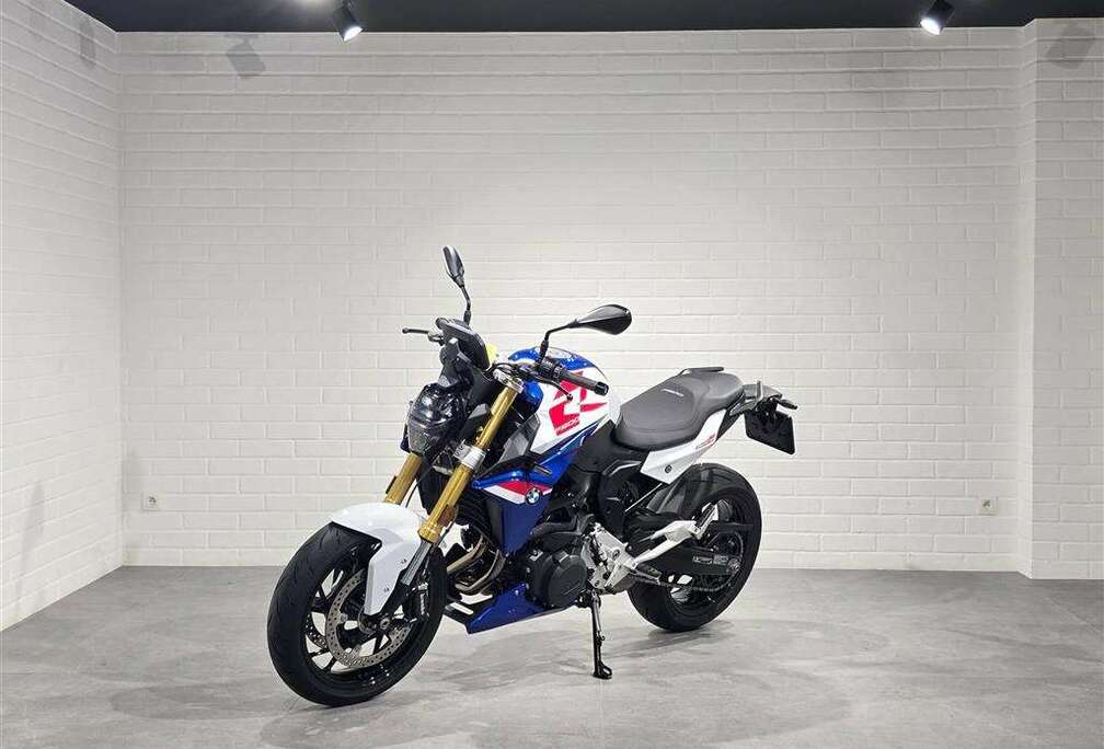 BMW 0