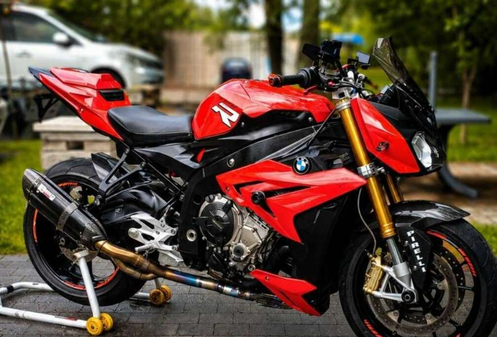 BMW s1000r