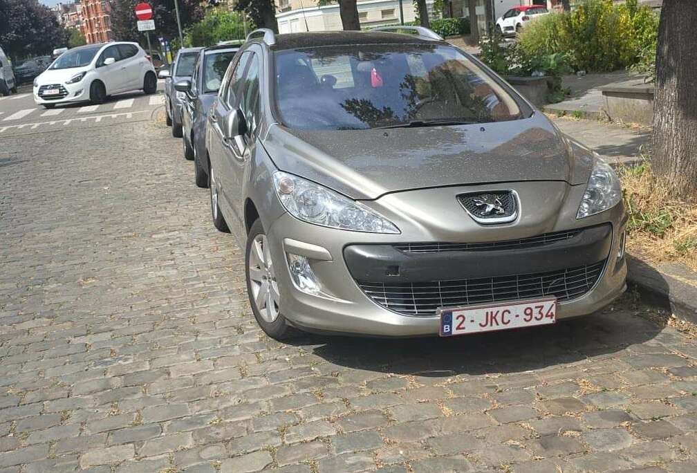 Peugeot SW 1.6i Premium