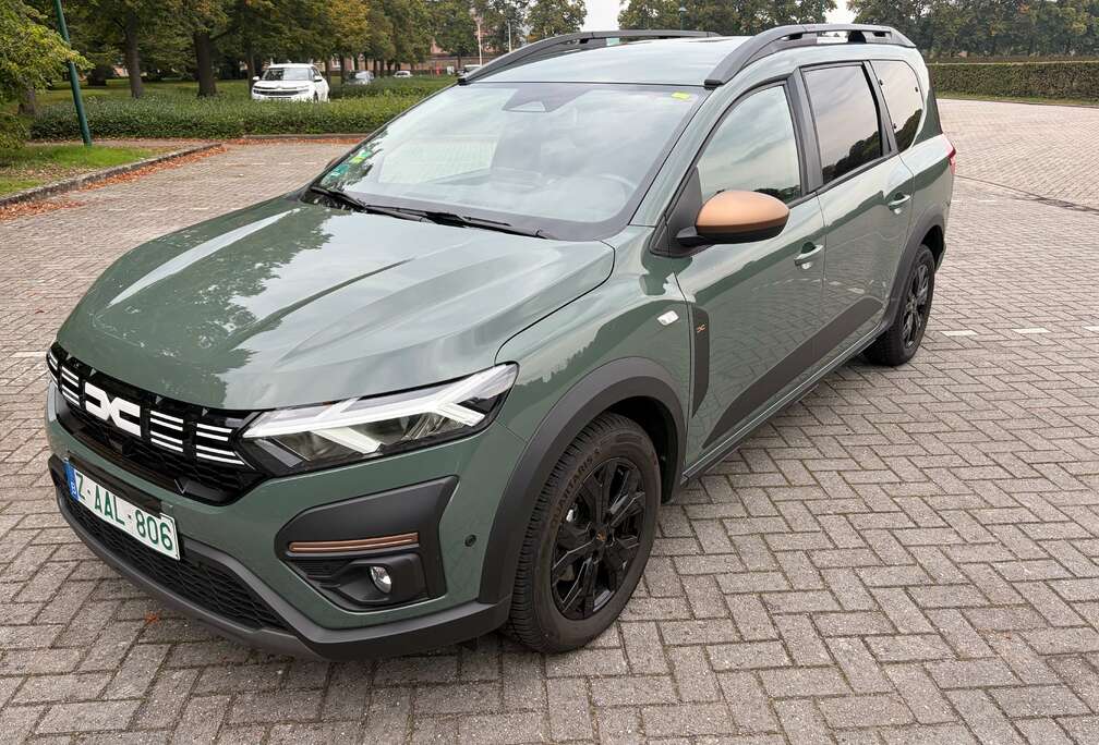 Dacia Jogger 1.0 TCe Extreme 7 plaatsen zetelverw , navi , citypack enz ...