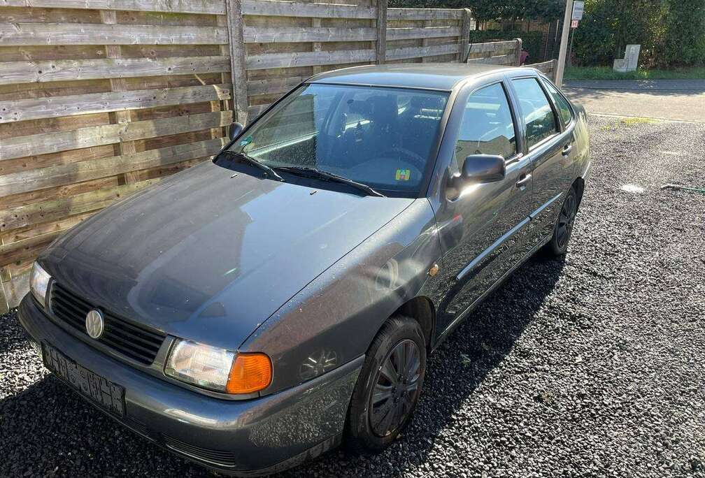 Volkswagen 1.6i