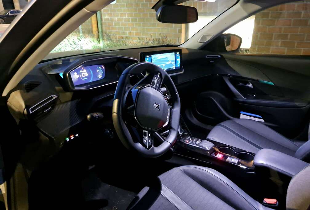Peugeot 2008 Elektro Allure Pack