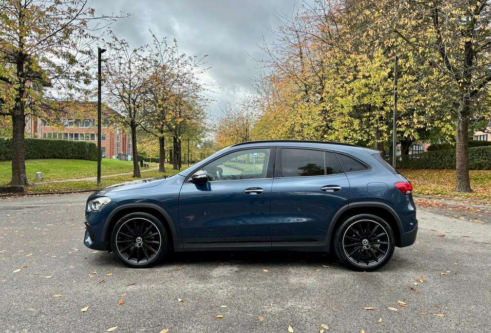 Mercedes-Benz AMG Line ** LED / CAMERA / KEYLESS-GO / CARBONE **