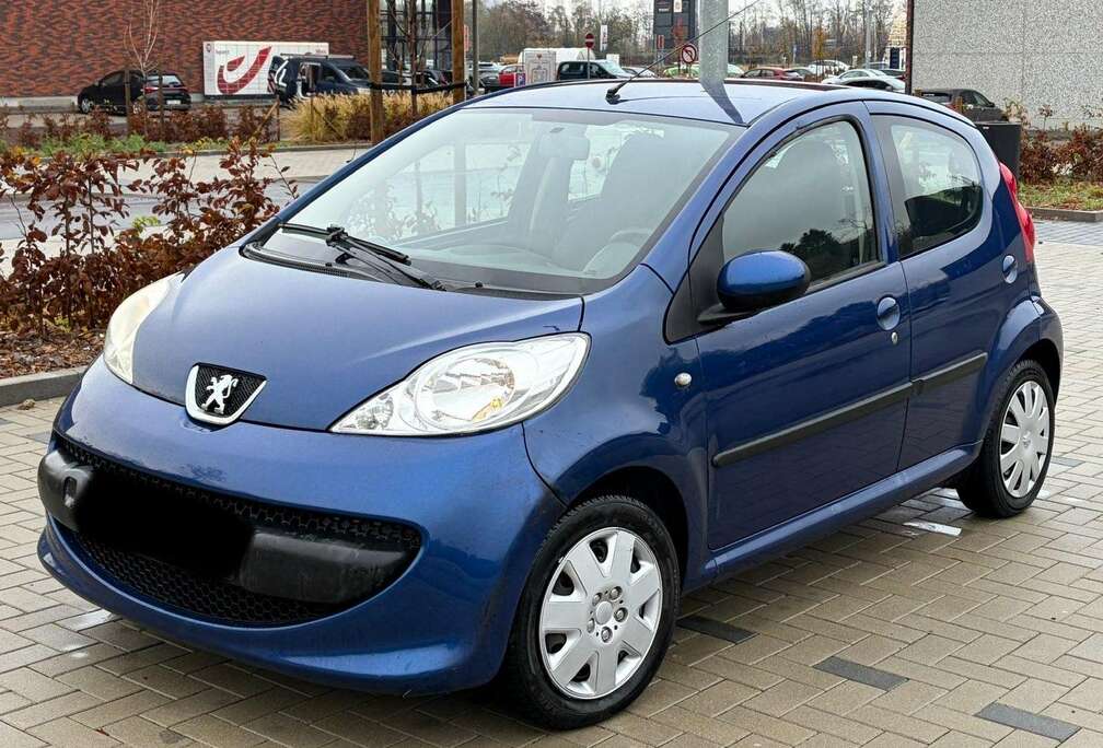 Peugeot 1.0i 12v Trendy