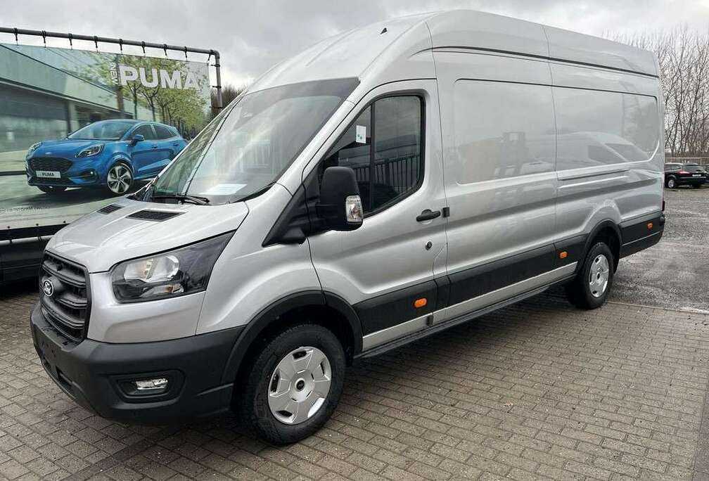 Ford 350E L4H3 TD Trend AUT RWD