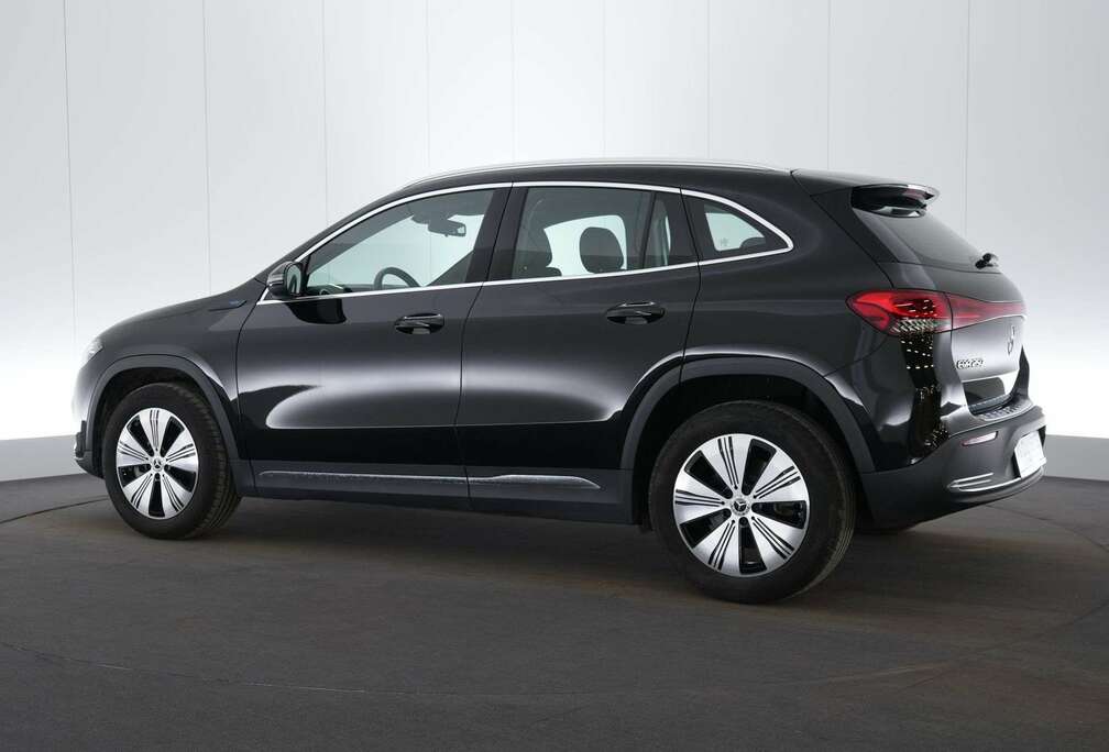 Mercedes-Benz LEDER/STOF LED GPS PDC CAM Verw. Zetels