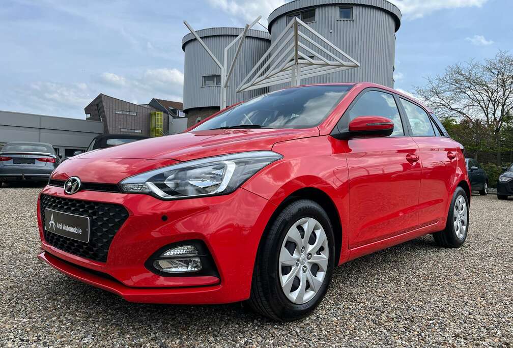 Hyundai 1.2i*GARANTIE*CARPLAY*CAMERA DE RECUL*SIEGE CHAUFF+VOLANT*
