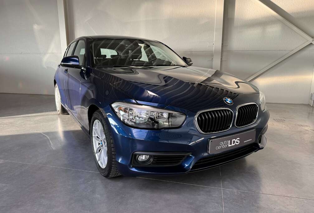 BMW 116i 5-deur -Navigatie- parkeersensoren - 35.920KM