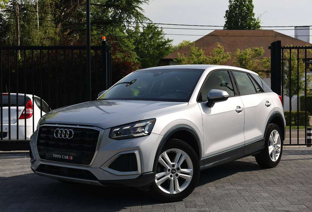 Audi Q2 30TFSI  Matrix-Light  Camera  Key-Less  Distronic  Car-Play  Full-Led  Stoel-Verwarming  Parksensor  Cruise