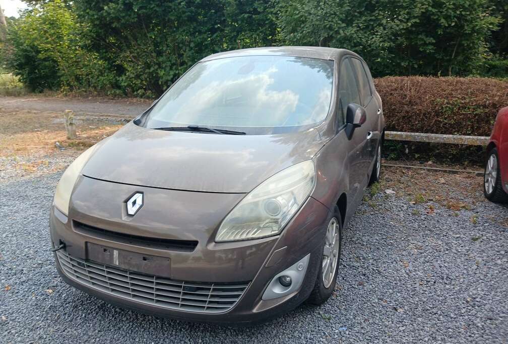 Renault Privilège  MOTEUR EN PANNE