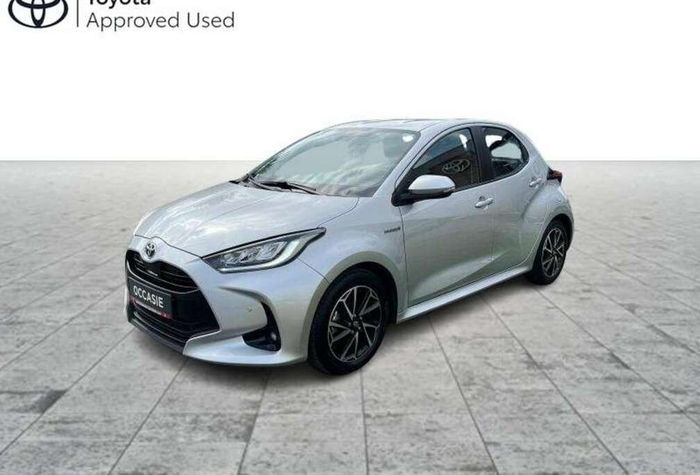 Toyota 1.5 HYB ICONIC + HUD