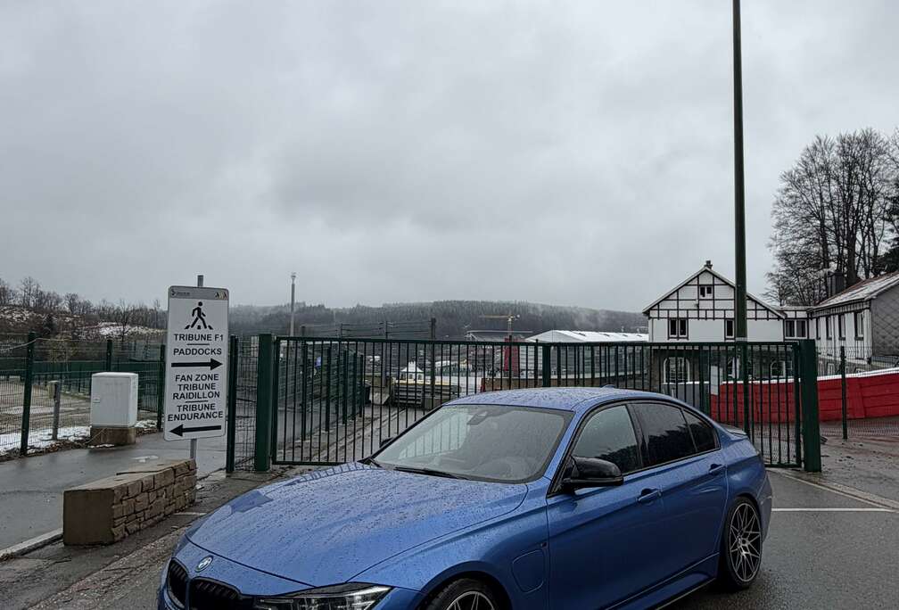 BMW 330eA Plug-In Hybrid