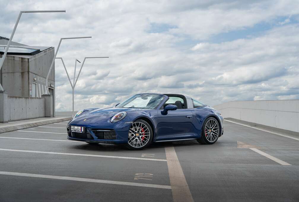 Porsche 911 Targa 4S /SPORTDESIGN/BOSE/PDCC/PDLS+/360VIEW