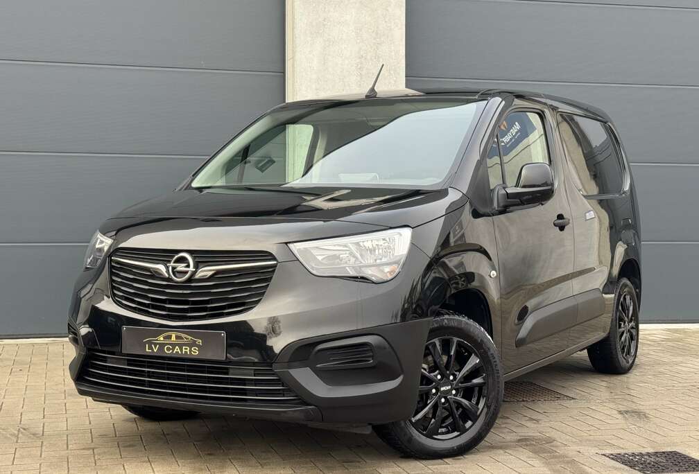 Opel Combo Cargo 1.5 D / 3zit  / Carplay /