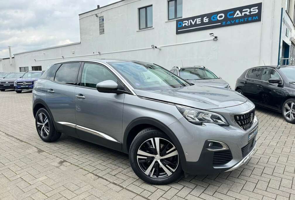 Peugeot Allure 1.2 Benzine  - CarPlay ** 1 JAAR GARANTIE **