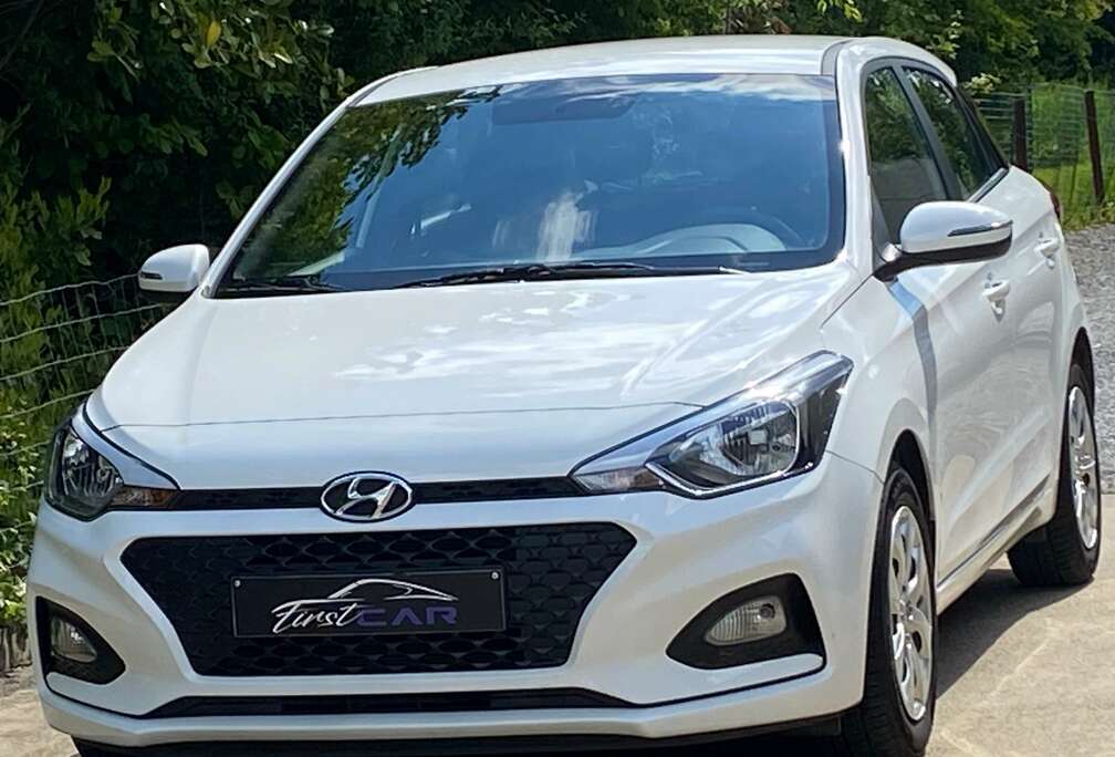 Hyundai 1.2i - CARPLAY - CLIM - FAIBLE KM - GARANTIE