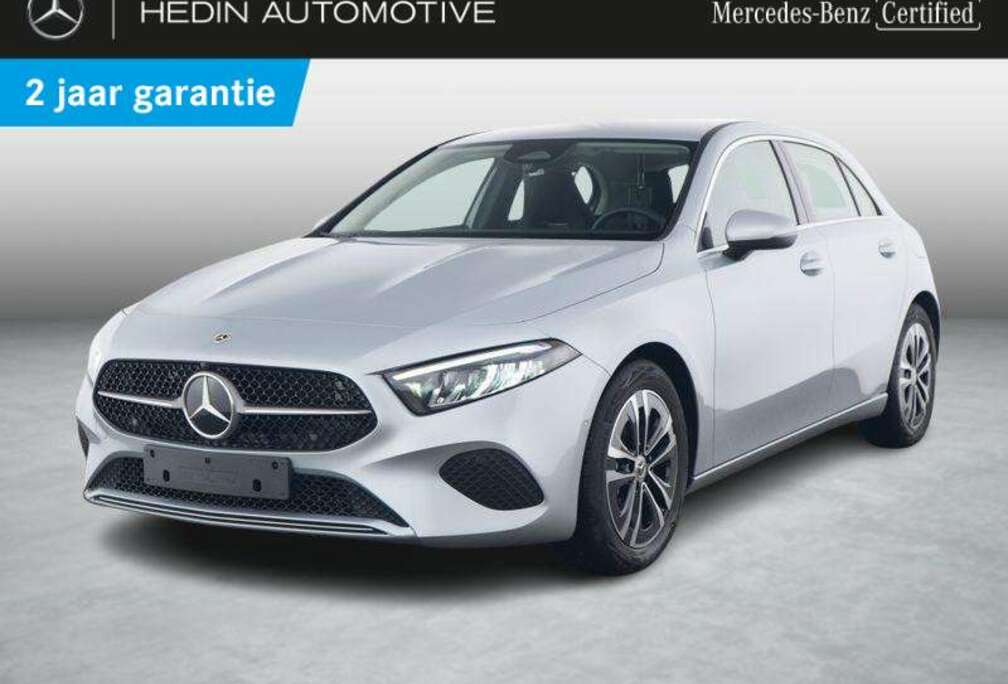 Mercedes-Benz Hatchback Business Line  Smartphone Integratie